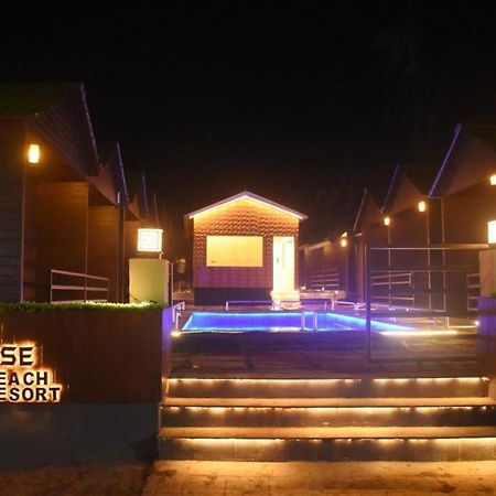Woodhouse Beach Resort Бага Екстериор снимка